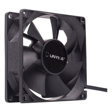 Ventilador Interno Unyka 80mm Color Negro 7 Aspas 2